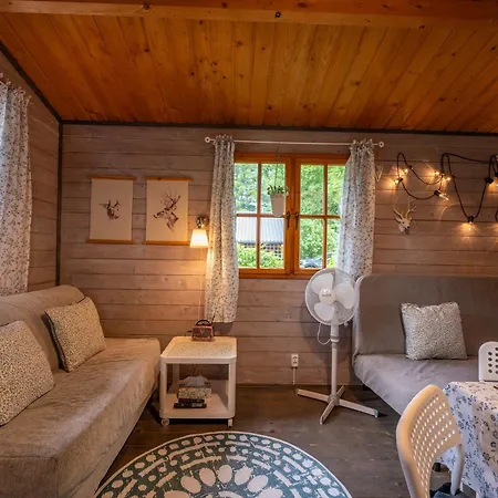 Nad Rzeka Bobolin Apartment Dabki