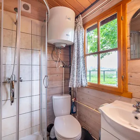 Apartment Domki Nad Rzeka Bobolin Dabki